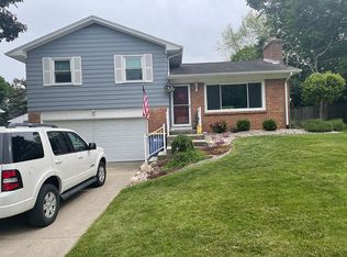 2846 Hollis Dr NE, Grand Rapids, MI 49505