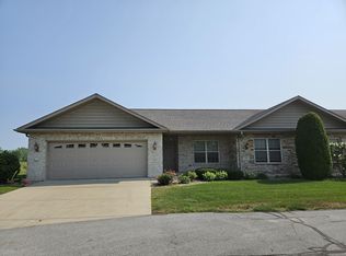 801 Veterans Ln, Crown Point, IN 46307