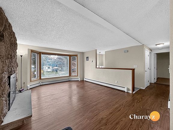3rd image of 1626 Market St