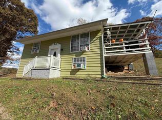 201 Sand Run Rd, Weston, WV 26452