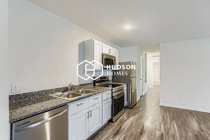 8350 Tidwell Rd #B — Photo 5