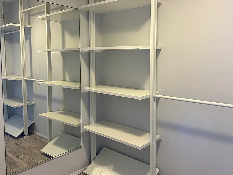 Walk-in closet