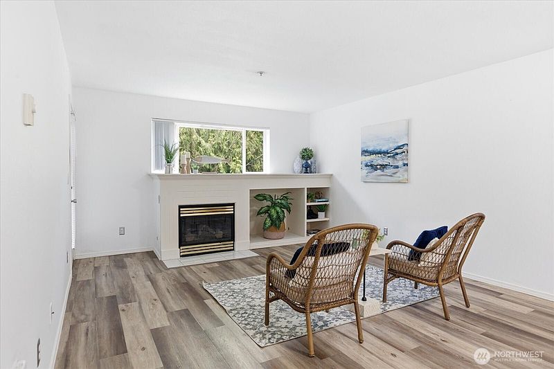 5th image of 727 114th Street SW #X202