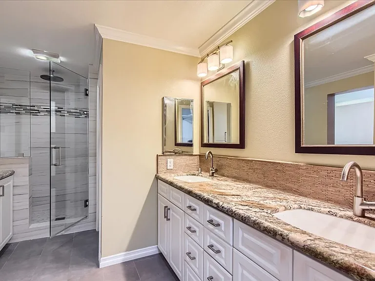 5020 Codorniz Way #17 — Photo 11