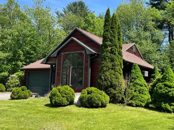 48 Hilltop Avenue, Lewiston, ME 04240