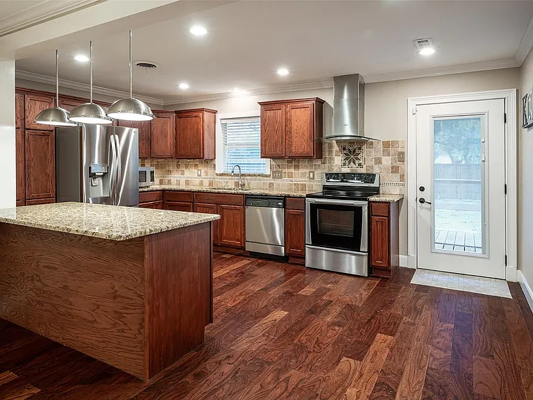 11702 Lochwood Blvd — Photo 4