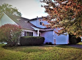 3045 Timber Hill Ct, Aurora, IL 60504