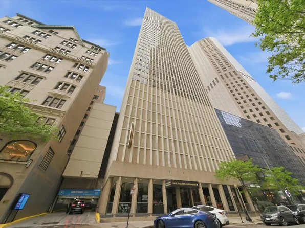 100 E Walton St APT 27D, Chicago, IL 60611