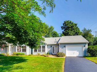 398 Chaparral Cir, Elgin, IL 60120