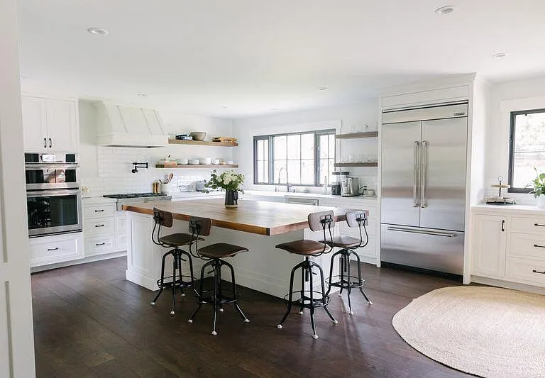 4140 Marina Dr — Photo 4