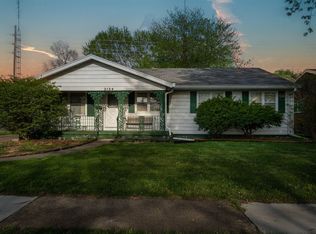 2124 Faringdon Rd, Springfield, IL 62702