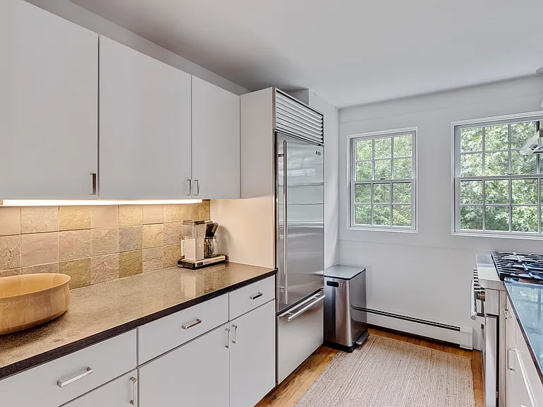 350 Montauk Hwy — Photo 15