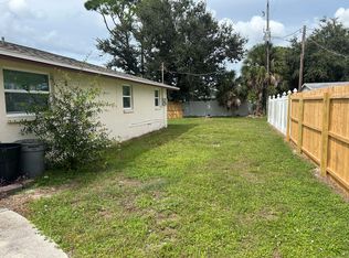 270 E Langsner St, Englewood, FL 34223