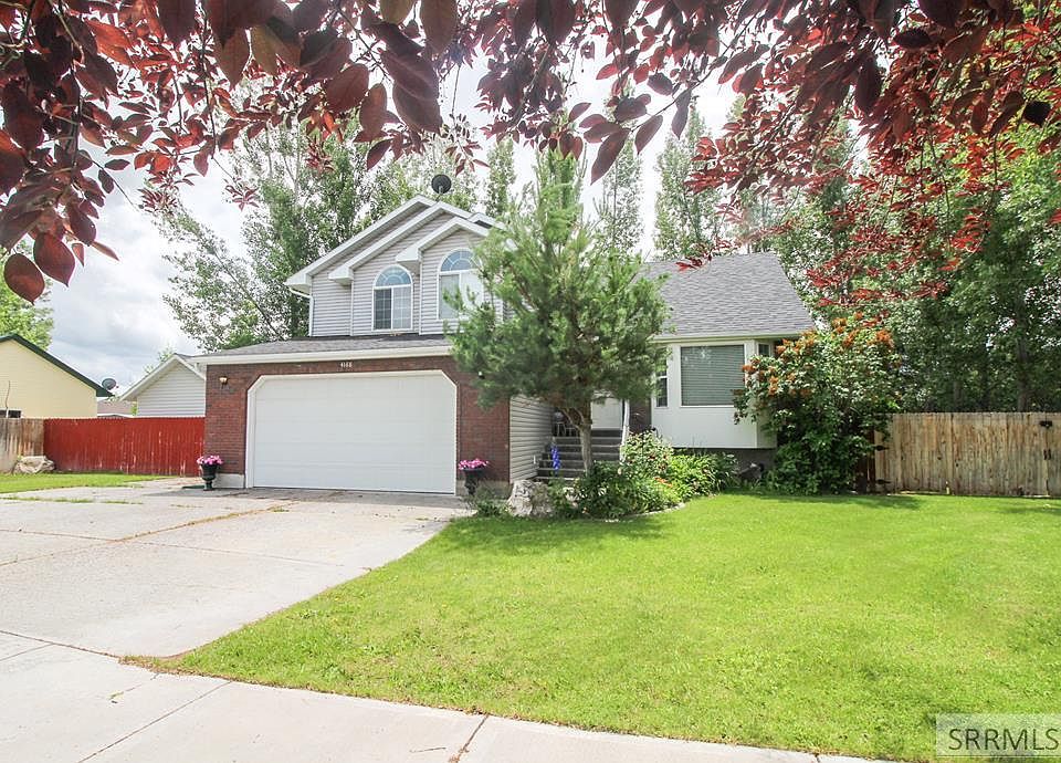 1st image of 4168 E Birchwood Cir