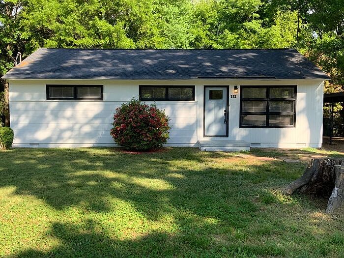 1st image of 212 Meadow Dr