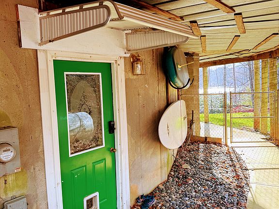 5th image of 4455 Shoreline Dr