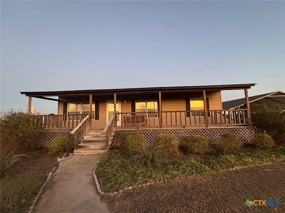 1st image of 818 Barton Ln