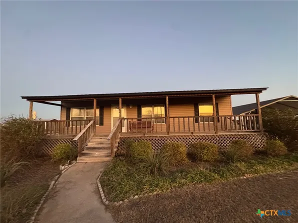 818 Barton Ln, Gatesville, TX 76528