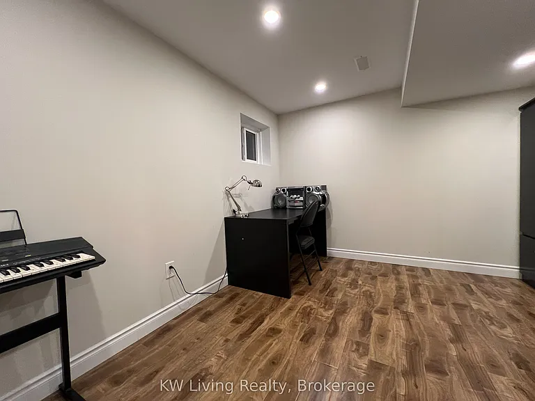 2055 Hadfield Ct — Photo 31