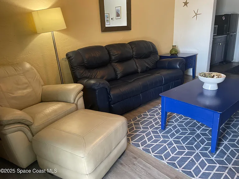220 N Atlantic Ave — Photo 2