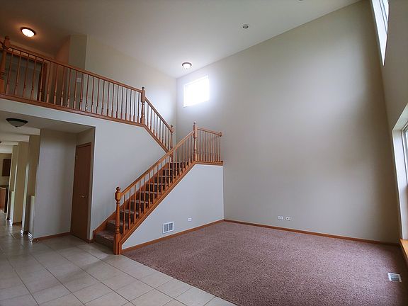 3rd image of 260 W Winding Trail Cir