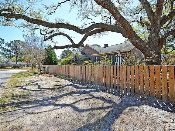 2nd image of 4961 Durant Ave