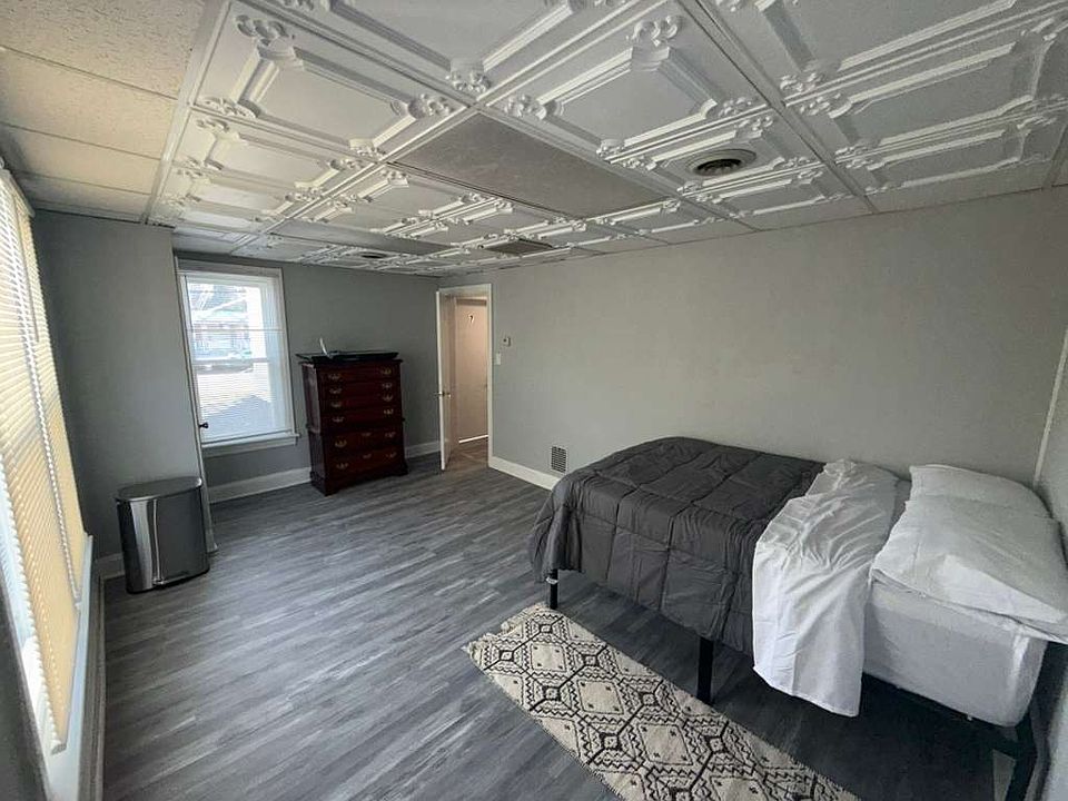 1st image of 17604 Virginia Ave #2
