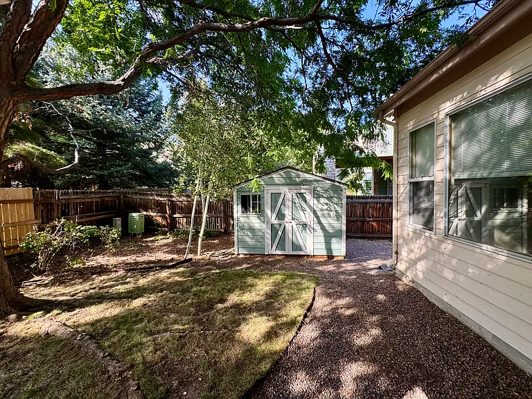 2404 S Holman Cir — Photo 30