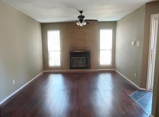 1901 Chasewood Cir, Arlington, TX 76011