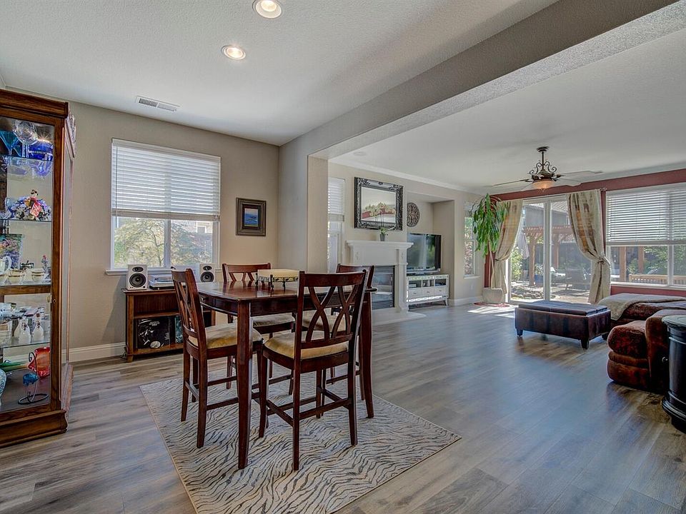 1st image of 2284 Greatfield Dr