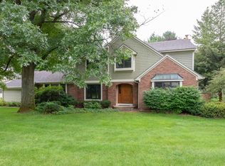 3211 Bannockburn Dr SE, Ada, MI 49301