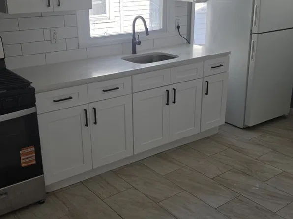 921 S 17th St Floor 2, Newark, NJ 07108