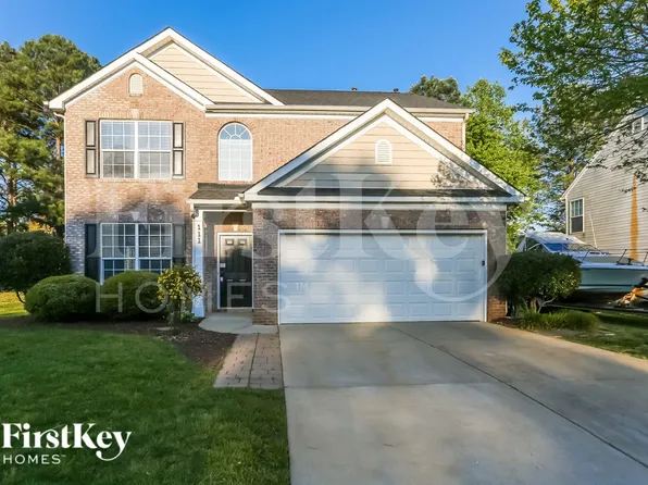 111 Vance Crescent Dr, Mooresville, NC 28117