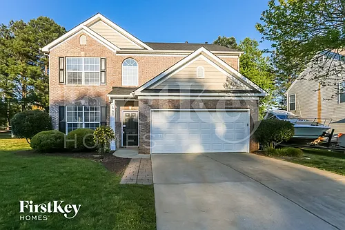 111 Vance Crescent Dr Photo 1