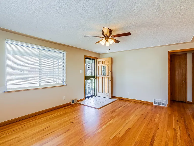 6830 W 26th Ave — Photo 5