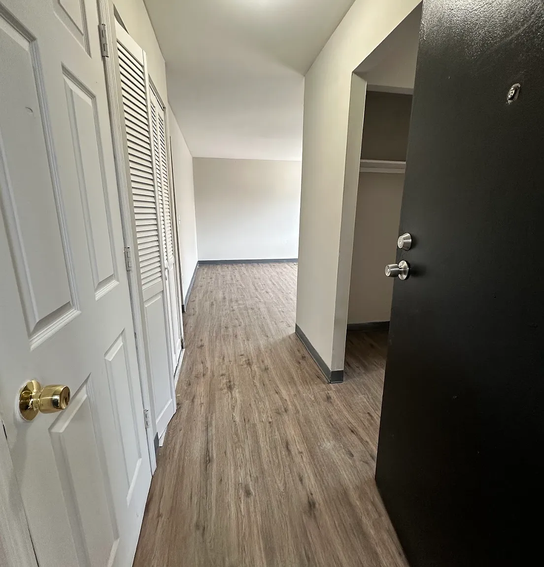 1712 N James H McGee Blvd — Photo 4