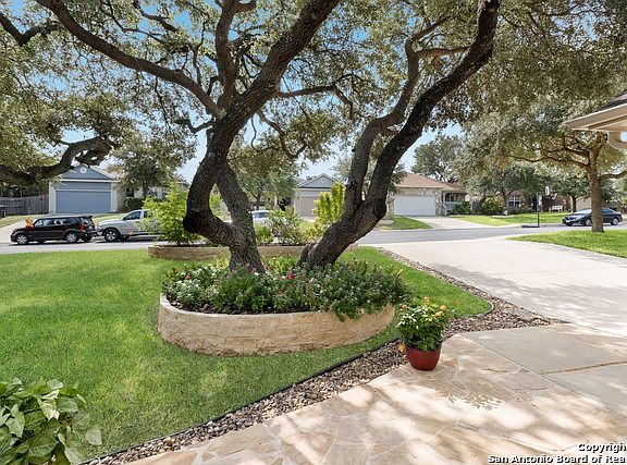 2nd image of 9011 Veranda Ct