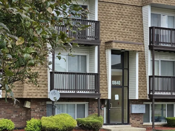 10640 Brooks Ln APT C5, Chicago Ridge, IL 60415