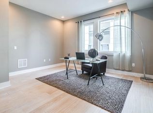 1118 N American St, Philadelphia, PA 19123