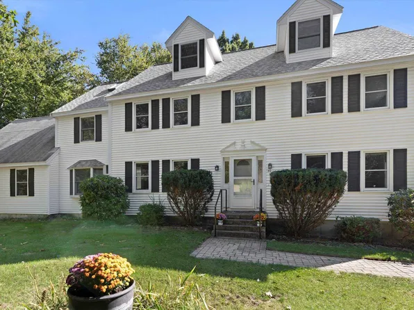40 Alexis Lane, Hampton Falls, NH 03844