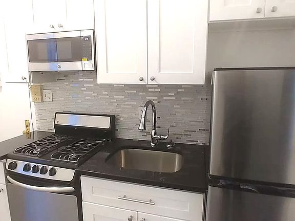 2nd image of 367 W 35th St APT 4