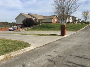 201 Vista View Ct, Dandridge, TN 37725