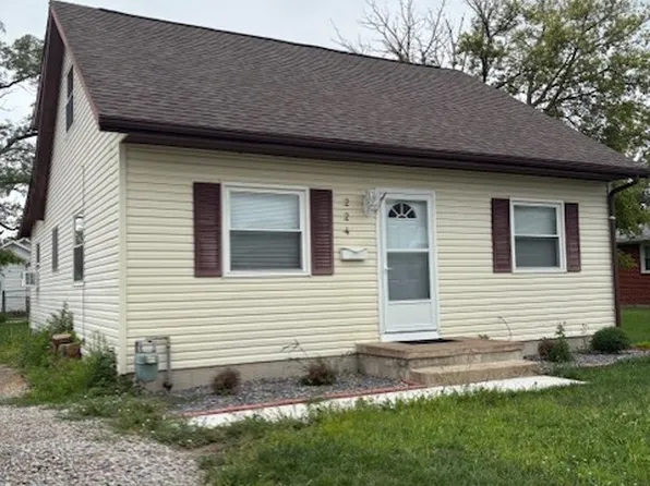 224 Beech St, Pt Clinton, OH 43452