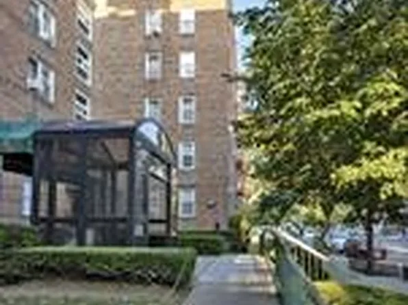 393 Avenue S, Brooklyn, NY 11223