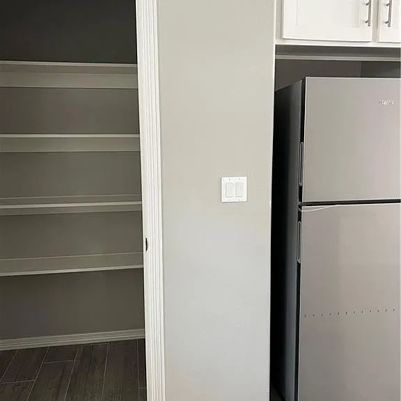 5007 N Winona Dr #4 — Photo 3