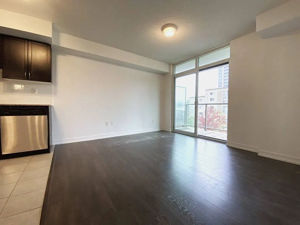 816 Lansdowne Ave - 306 — Photo 4