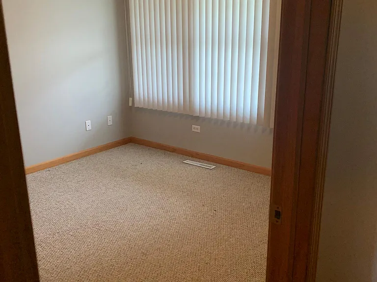 1645 Mid Court Dr — Photo 12