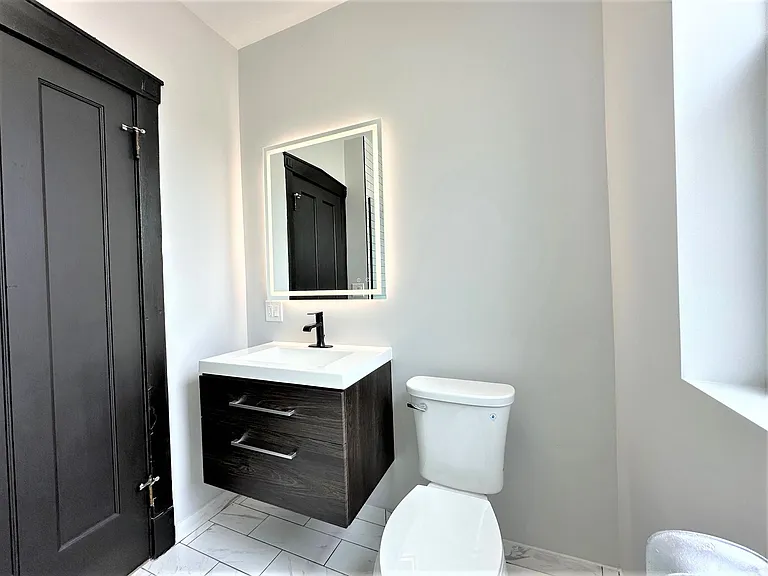 1400 W Summerdale Ave #3 — Photo 11