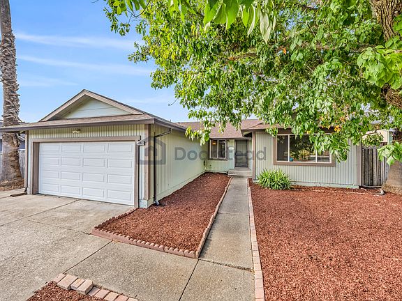 4th image of 1481 McGregor Ave