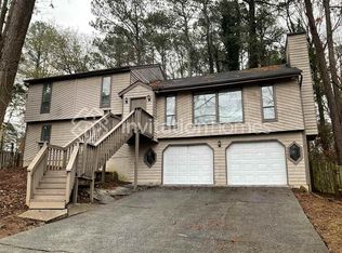 2320 Tapanzee Ln, Lawrenceville, GA 30044